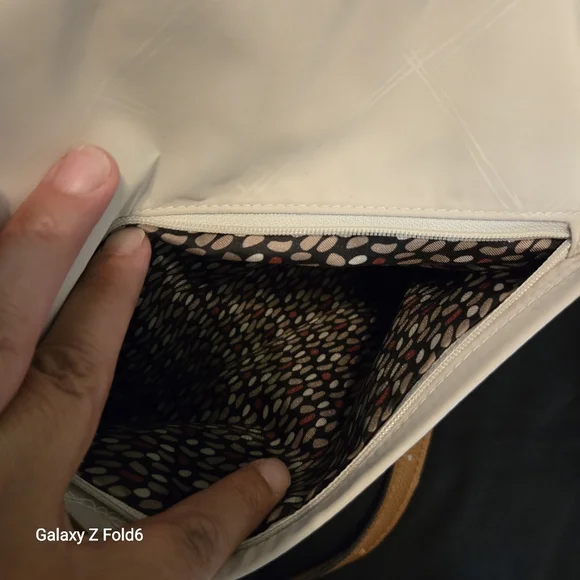 Vera Bradley Crossbody Shoulder Bag Beige Nylon Brown Strap Adjustable Medium - Picture 10 of 16